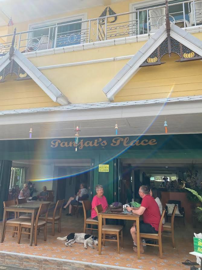 Panjai's Place Cha-Am Bagian luar foto